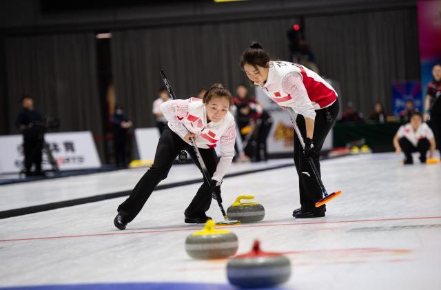 北京冬奥女子冰壶混双全力冲牌 成长学费别白交